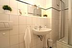 Badezimmer - Strandschlösschen Haus II Fewo 6 - Top-Hundeurlaub