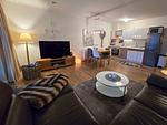 Wohnzimmer - Komfortplus Ferienwohnung mit 1 Schlafzimmer und Balkon im Obergeschoss (181) - Top-Hundeurlaub