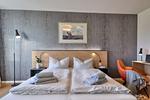 Wohnzimmer - Ferienwohnung Fischadler 34 im Wreecher Idyll Rügen - Top-Hundeurlaub