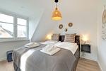 Schlafzimmer - Juli - Top-Hundeurlaub