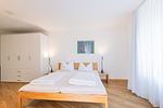 Schlafzimmer - Zwei-Zimmer-Apartment 49/02 - Top-Hundeurlaub