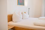 Schlafzimmer - Zwei-Zimmer-Apartment 49/02 - Top-Hundeurlaub