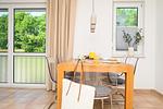 Esstisch mit Bestuhlung - Deichpoofe -  Wohnung 1-06 - Top-Hundeurlaub