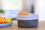 Brötchenkorb mit Obst - Deichpoofe -  Wohnung 1-06 - Top-Hundeurlaub