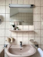 Badezimmer - 2-Raum Ferienwohnung "Am Dorfbach" - Top-Hundeurlaub