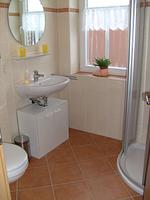 Badezimmer - Ferienwohnung Fledderweg 23a - Top-Hundeurlaub