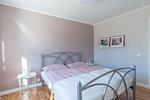 Schlafzimmer mit Doppelbett – modernes Ferienhaus für Angler und Familien in Timmernabben - Villa Vita - Top-Hundeurlaub