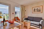 Wohnzimmer - Ferienwohnung Goldammer 03 im Wreecher Idyll Rügen - Top-Hundeurlaub