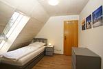 Schlafzimmer - Haus: idyllische Lage mit Garten - Top-Hundeurlaub