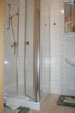 Badezimmer - Boddenhus - Top-Hundeurlaub