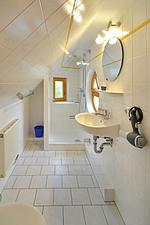 Badezimmer mit Dusche - Wohnung 2.4 - Familientraum - Top-Hundeurlaub