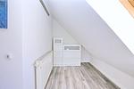 zweites Schlafzimmer mit Kommode - Wohnung 09 - Top-Hundeurlaub