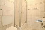 Dusche im Badezimmer - Wohnung 123 - Top-Hundeurlaub