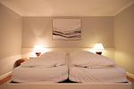 Schlafzimmer - Hüs B - Kaminstube - Top-Hundeurlaub