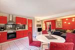 offene Küche mit Essbereich - Ferienwohnung Kieferngrund - Top-Hundeurlaub