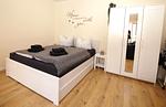 Bett - Friedrichs Stübchen *modern*Innenstadt*Stellplatz* - Top-Hundeurlaub