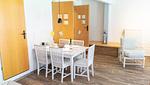 Wohn-/ Essbereich - Warfblick Ferienwohnung im Landlust Osterwarf - Top-Hundeurlaub