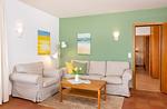 Gemütliche Sofaecke in der Wohnung Jungnamen Sand 01 - Haus Jungnamen Sand Whg. 1 - Top-Hundeurlaub