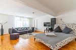 Wohnzimmer auf der Galerie mit Tagesbett (140x200) - Sassnitz - Ferienwohnung 2 im Appartementhaus Hafenriff - Top-Hundeurlaub