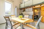 mit Blick ins Schlafzimmer - Sassnitz - Ferienwohnung 2 im Appartementhaus Hafenriff - Top-Hundeurlaub