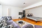 Wohnzimmer auf der Galerie mit Tagesbett (140x200) - Sassnitz - Ferienwohnung 2 im Appartementhaus Hafenriff - Top-Hundeurlaub