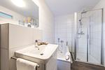 Badezimmer mit Dusche - NordseeResort Friesland 38 - Top-Hundeurlaub