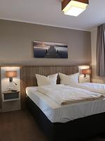 Schlafzimmer - Panorama-Apartment mit zwei Terrassen, Hund erlaubt   (P7 A1) - Top-Hundeurlaub