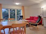 Wohnzimmer - Ferienwohnung NH13 - Top-Hundeurlaub