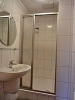 Badezimmer - Ferienwohnung NH13 - Top-Hundeurlaub