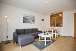 Wohnbereich mit Blick zur Küche - Wohnung Haron - Top-Hundeurlaub