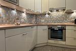 Küche mit Backofen und Spülmaschine - Wohnung 01 - Top-Hundeurlaub