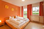 Schlafzimmer - Appartementhaus Victoria - WE C 09 - Seepanorama - Top-Hundeurlaub