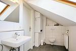 Gäste-WC mit Waschbecken - Haus 41d - Top-Hundeurlaub