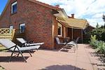 Terrasse mit Sonnenliegen und Sitzgruppe - Haus 41d - Top-Hundeurlaub