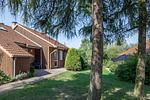 Hausansicht mit Eingangsbereich - Haus 41d - Top-Hundeurlaub