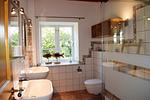 Badezimmer - Ferienwohnung Ole Hof Risum-Lindholm - Top-Hundeurlaub