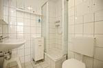 Badezimmer mit Dusche - Wohnung 019 - Top-Hundeurlaub
