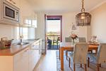 Küche / Küchenzeile - Haus Fore - Appartement Hiddensee 2 - Top-Hundeurlaub