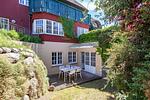 Terrasse mit Esstisch und Stühlen - Hoop - Top-Hundeurlaub