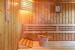 Sauna mit Holzbank und Holzdetails - Künstlerhaus Rosenthal 01 - Top-Hundeurlaub