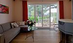 Helles Wohnzimmer mit Terrasse - Boddensegler - Top-Hundeurlaub