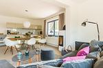 Heller Wohnraum mit modernem Design - Drei Akazien Wohnung 1 - Top-Hundeurlaub