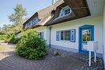 Außenansicht eines charmanten Ferienhauses - Wiesenidyll - Top-Hundeurlaub