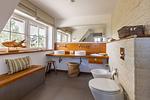 Modernes Badezimmer mit zwei Waschbecken - Freischwimmer - Top-Hundeurlaub
