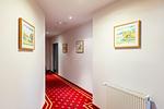 Eleganter Flur mit Kunstwerken - Strandhaus Claassen 09 - Top-Hundeurlaub