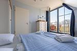 Schlafzimmer mit Balkon und Blick ins Freie - Strandhaus Wustrow - Wohnung 3 - Top-Hundeurlaub
