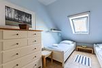 Schlafzimmer mit zwei Einzelbetten - Strandhaus Wustrow - Wohnung 3 - Top-Hundeurlaub