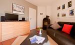 Gemütliches Wohnzimmer mit Ofen und Fernseher - Windflüchter, Landhaus Haven Höövt - Top-Hundeurlaub