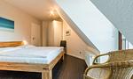 Helles Schlafzimmer mit Doppelbett - Windflüchter, Landhaus Haven Höövt - Top-Hundeurlaub