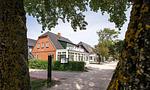 Außenansicht eines charmanten Hauptgebäudes - Atelierwohnung Paul Müller-Kaempff - Top-Hundeurlaub
